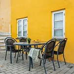 2 Bedroom Lovely In