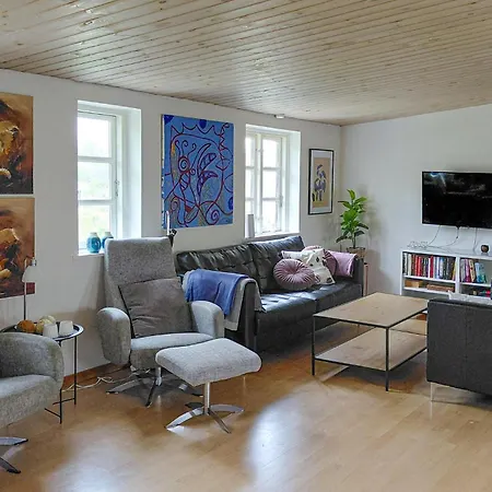 Апартаменты 2 Bedroom Lovely In Gorlev