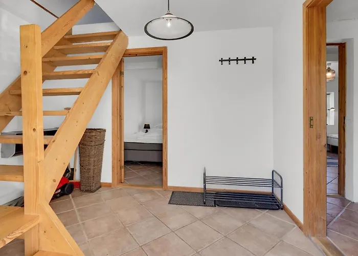 2 Bedroom Lovely In *