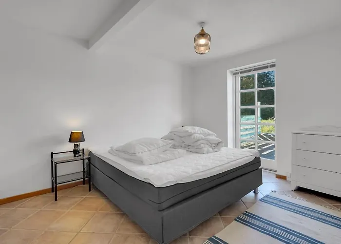 2 Bedroom Lovely In Apartamento Gorlev