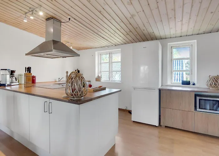 Lejlighed 2 Bedroom Lovely In